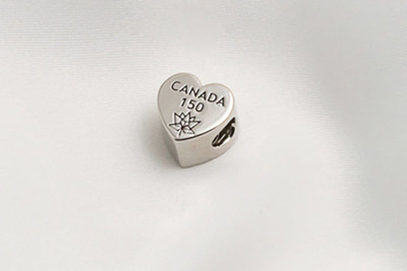 Picture of Canada 150 Official Silver Heart Bead